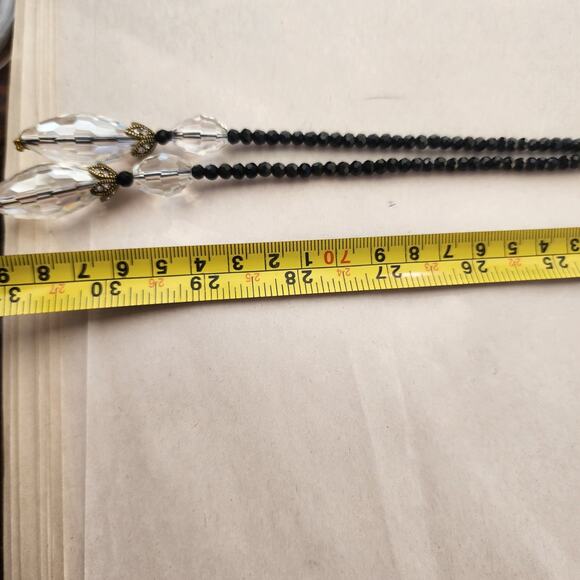 HEIDI DAUS Black and Clear Crystal Necklace Art Deco Design 62" Long Lariat - Picture 6 of 7